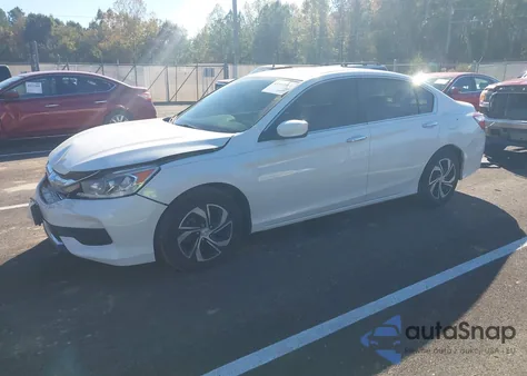 2016 Honda Accord Lx z USA, uszkodzony, nr VIN 1HGCR2F32GA061551